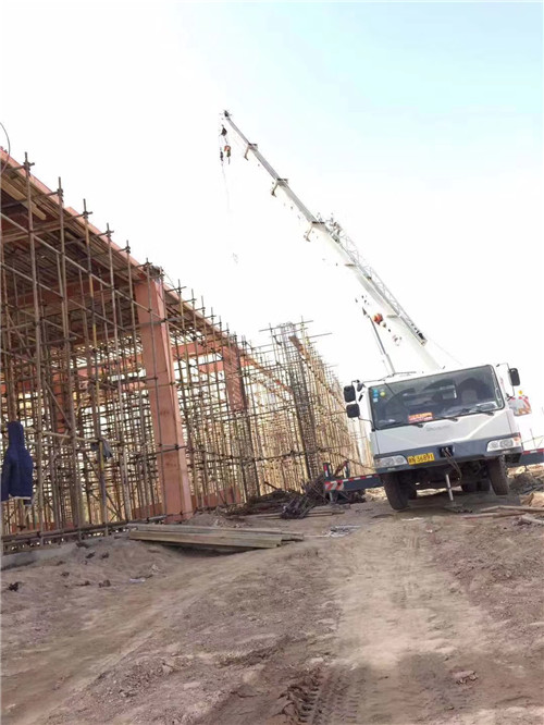 双江县吊车作业的安全注意事项有哪些？