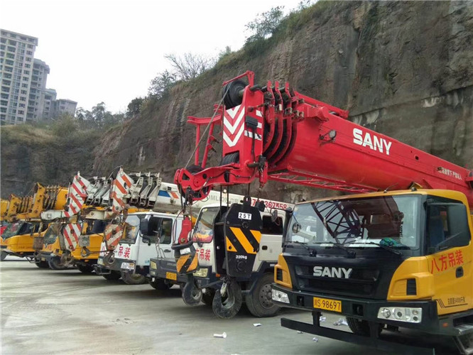 双江县吊车出租按什么计费？台班费、单次费、里程费怎么算？