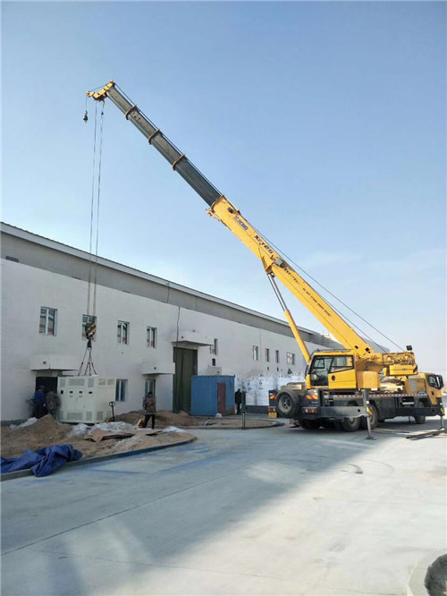 双江县“超载就喊停”—— 吊车的 “重量保镖” 技术